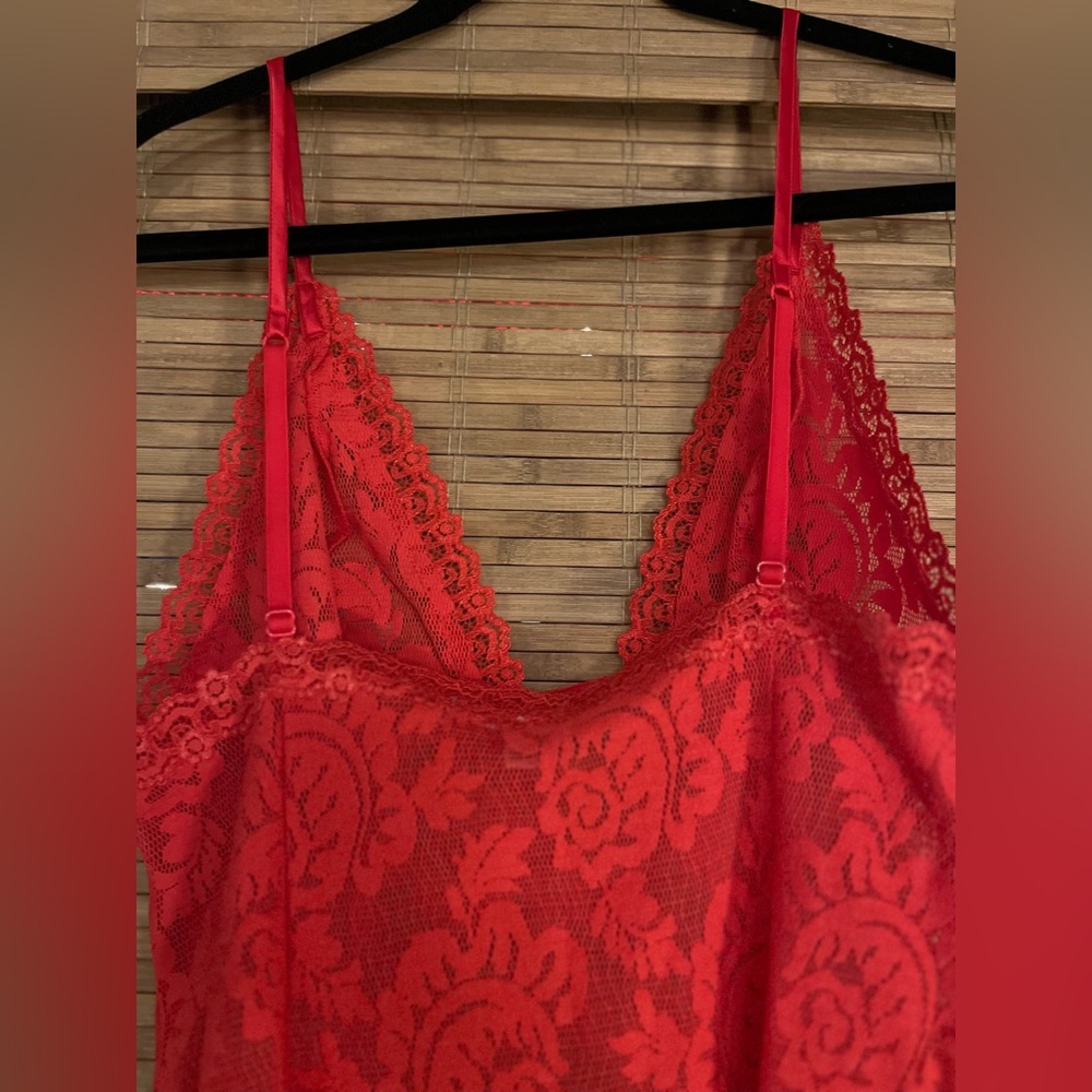 GW 2025 Victoria’s Secret Red Beautiful Perfect Condition length Lingerie Top - Picture 8 of 12